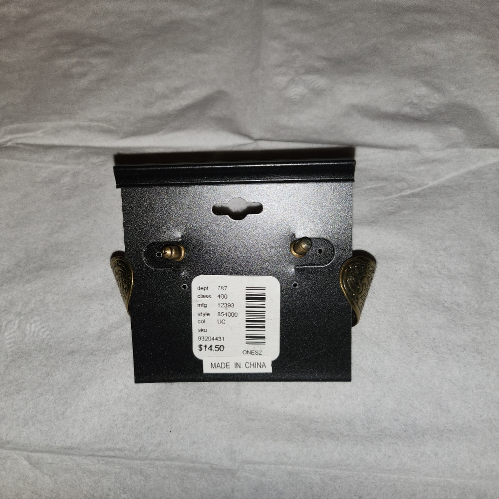 Lane Bryant Gold Charm Necklace and Bracelet Set - Picture 5 of 5